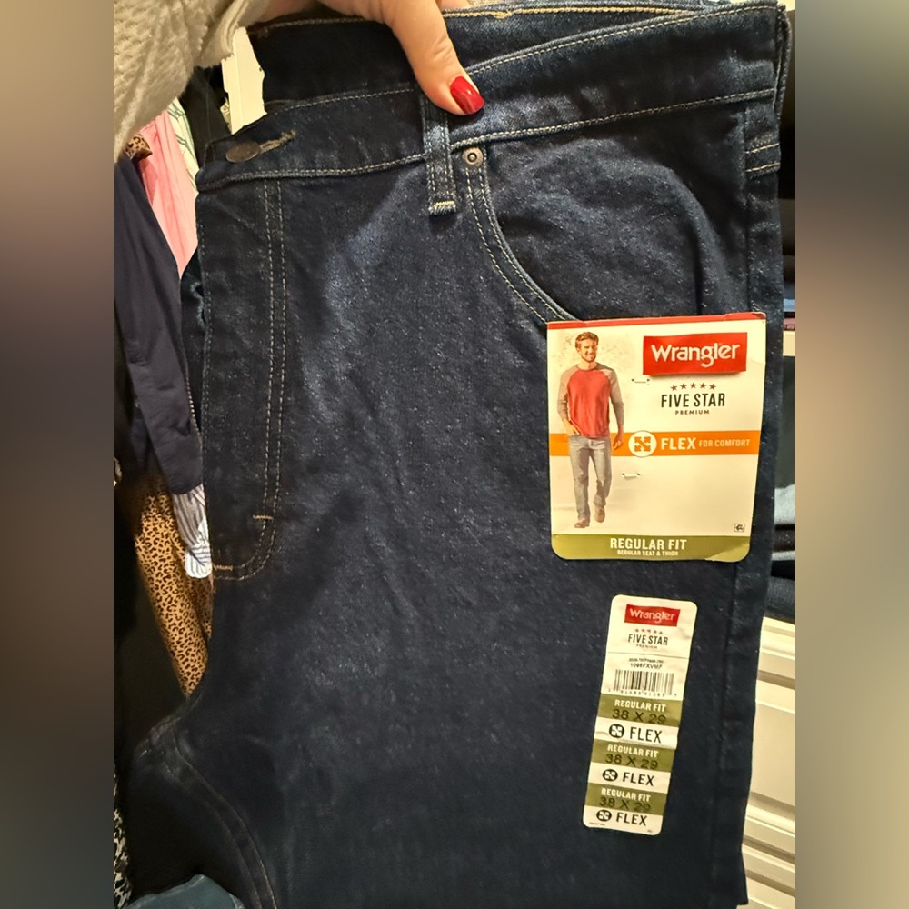 Wrangler Men's Relaxed Fit Jeans - Deep Indigo